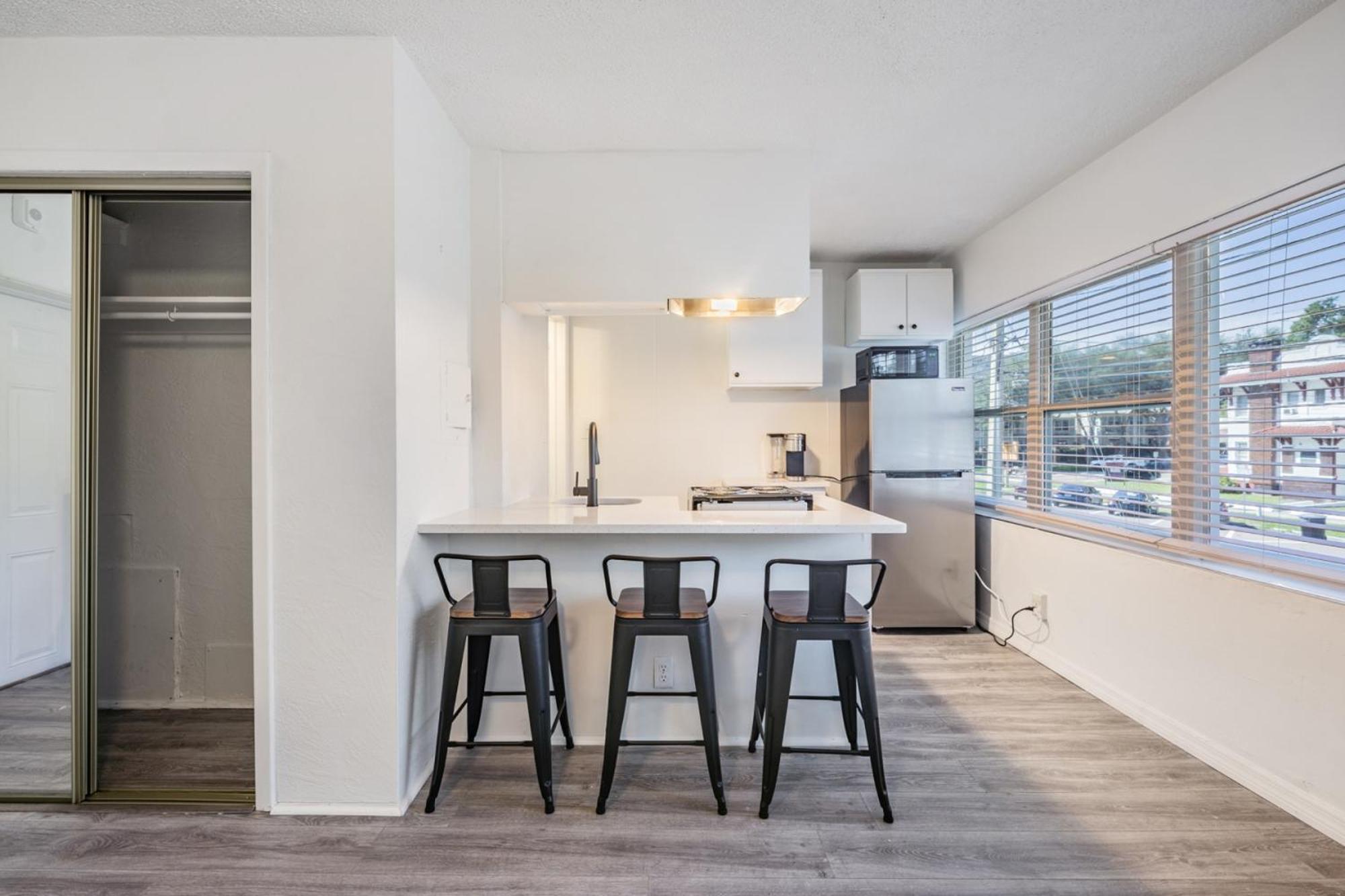 Spacious Studio Apartment Near Nightlife & Dining! San Petersburgo Exterior foto
